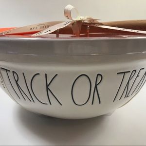 Rae Dunn Mixing Bowl and Spatula Set